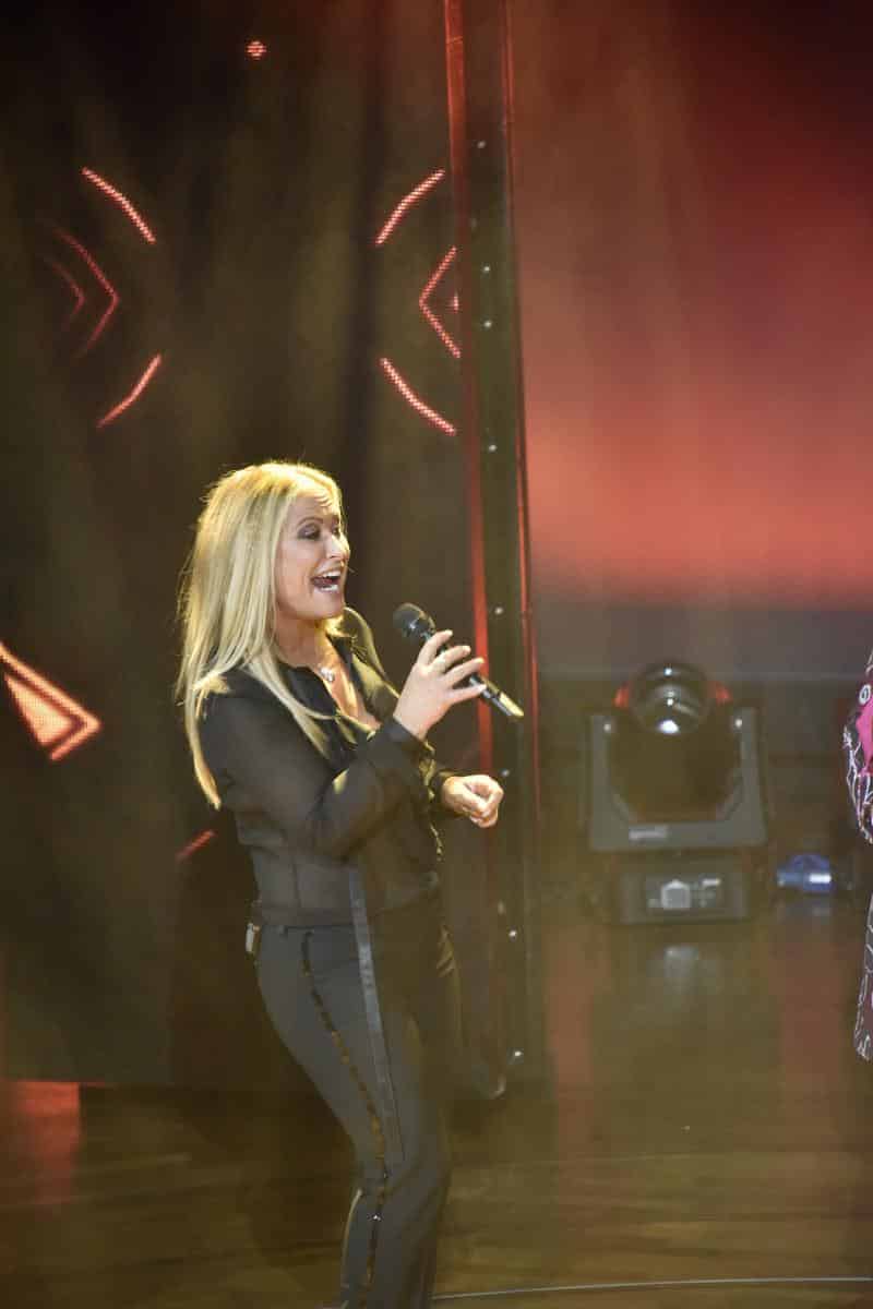GOLDENE BILD der FRAU 2017 Bühne Sängerin Anastacia