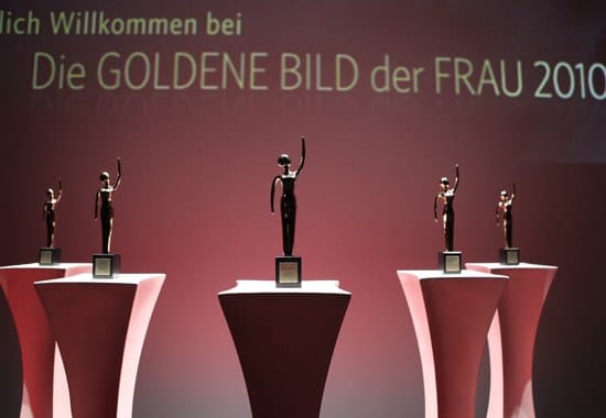2010 GOLDENE BILD der FRAU Preise